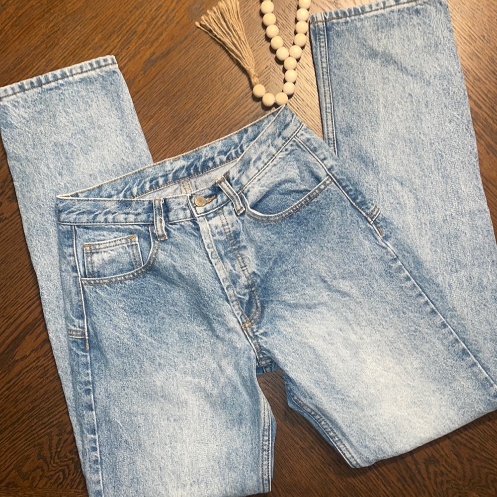 J Gault Shenghai Straight Leg Light Wash Jeans size Small